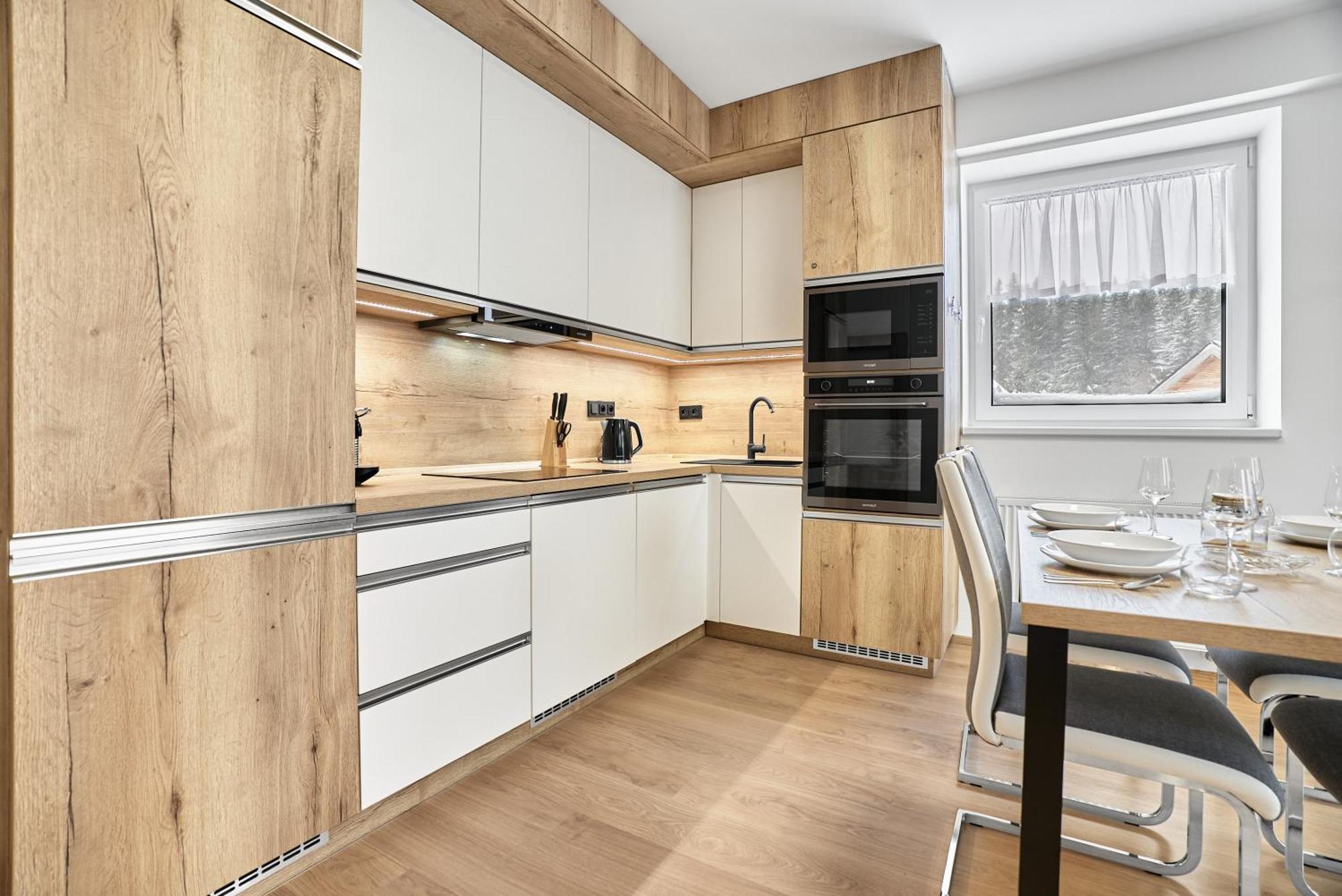 Moderně zařízený apartmán s garážovým stáním Loučná pod Klínovcem Exterior foto