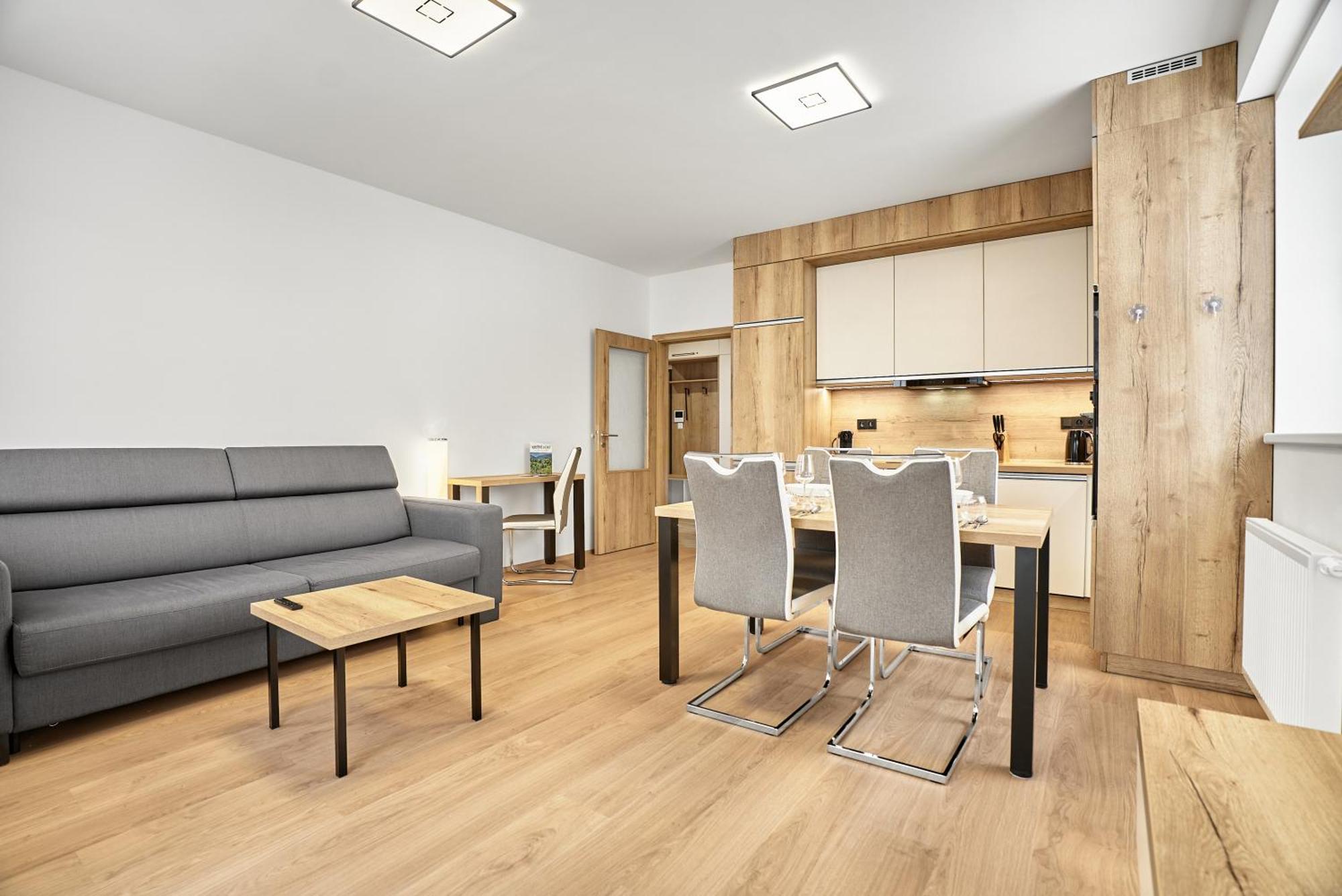 Moderně zařízený apartmán s garážovým stáním Loučná pod Klínovcem Exterior foto