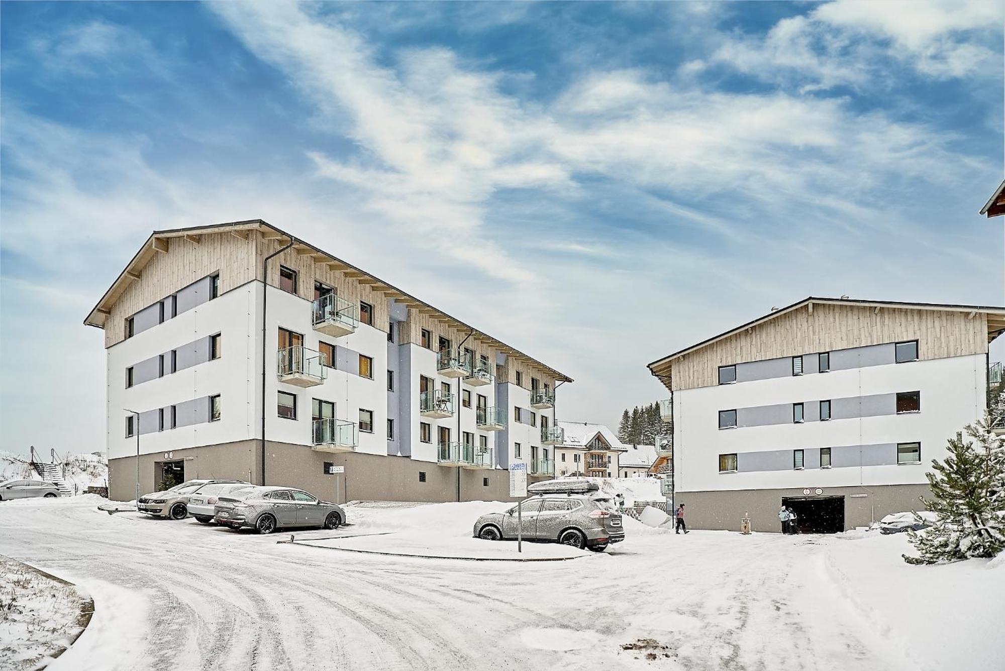 Moderně zařízený apartmán s garážovým stáním Loučná pod Klínovcem Exterior foto